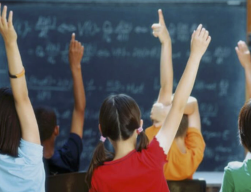 BASTA SLOGAN SULLA PELLE DI BAMBINI E RAGAZZI